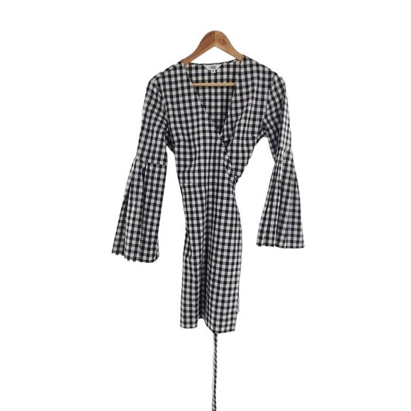 BB DAKOTA Alter‎ Ego Bell Sleeve Black White Gingham Wrap Mini Dress Small - Picture 6 of 7